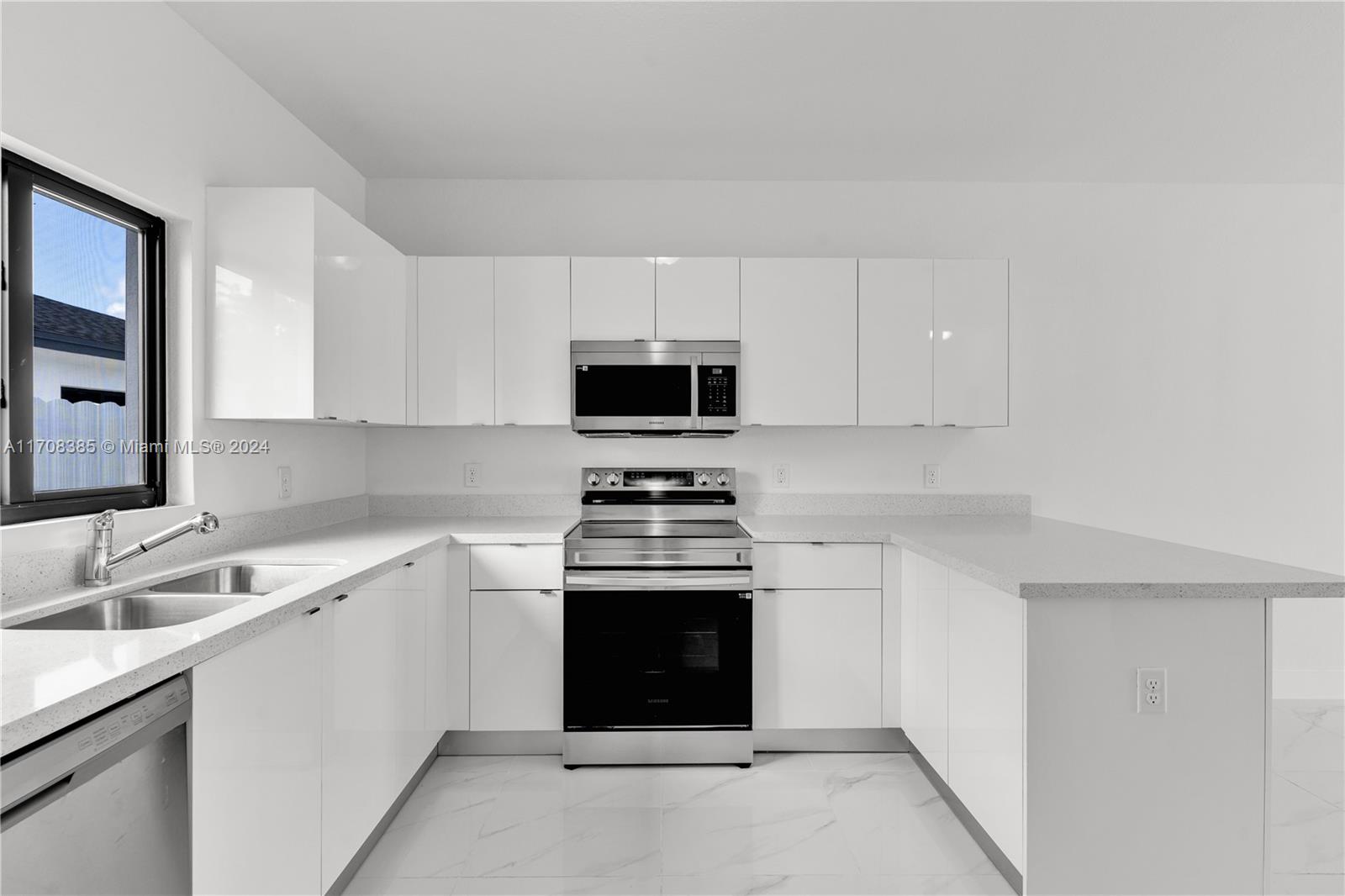 SYMMES - SHARMAN TRACT - Residential Income