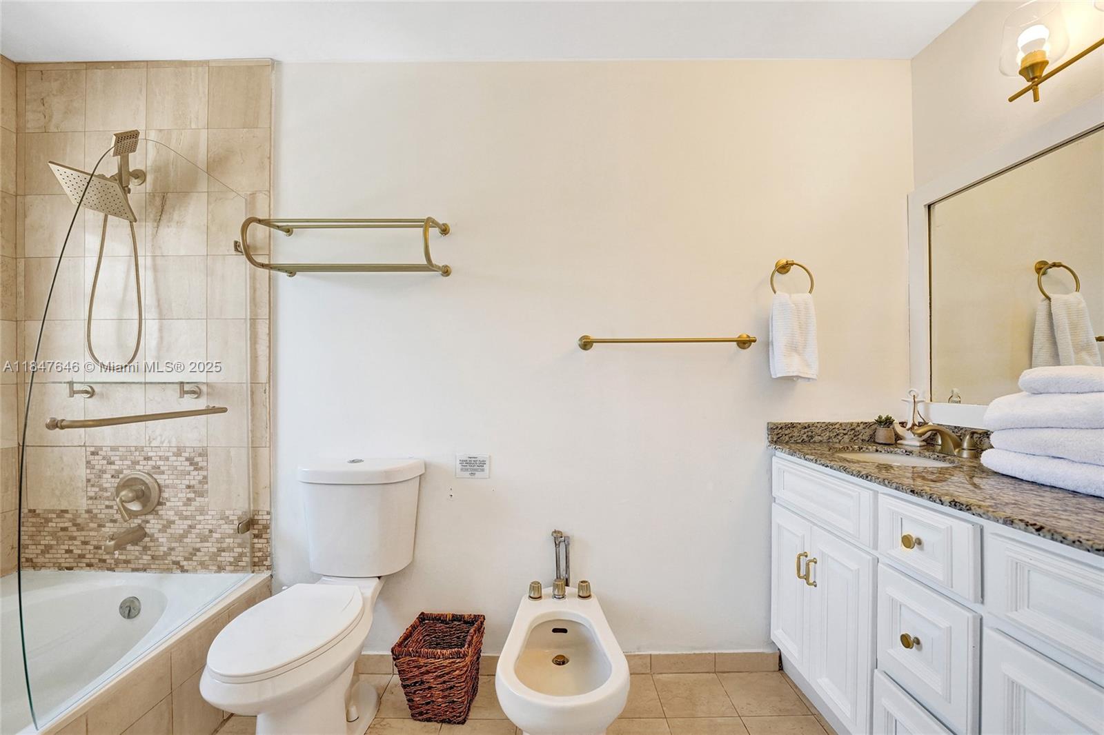 HOLLYWOOD BEACH - Residential