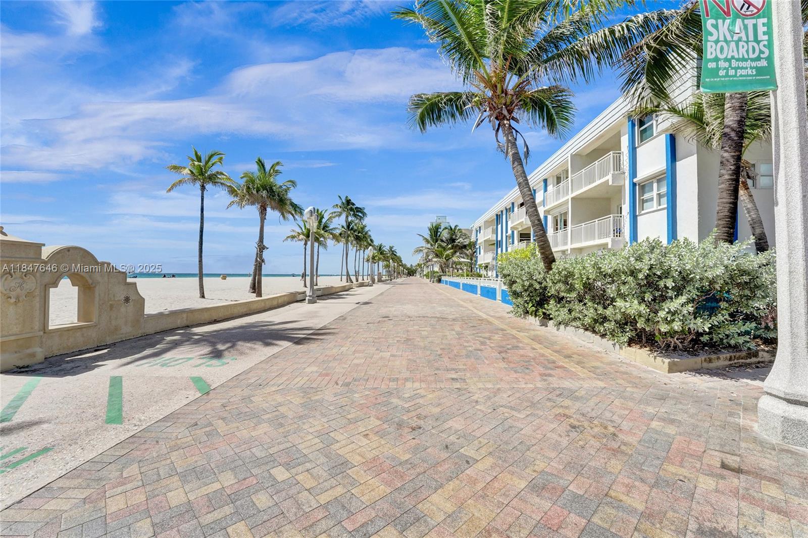 HOLLYWOOD BEACH - Residential