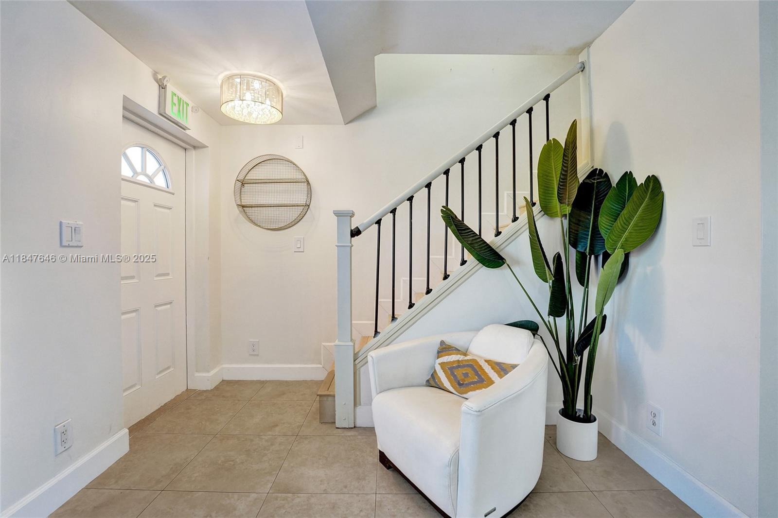 HOLLYWOOD BEACH - Residential