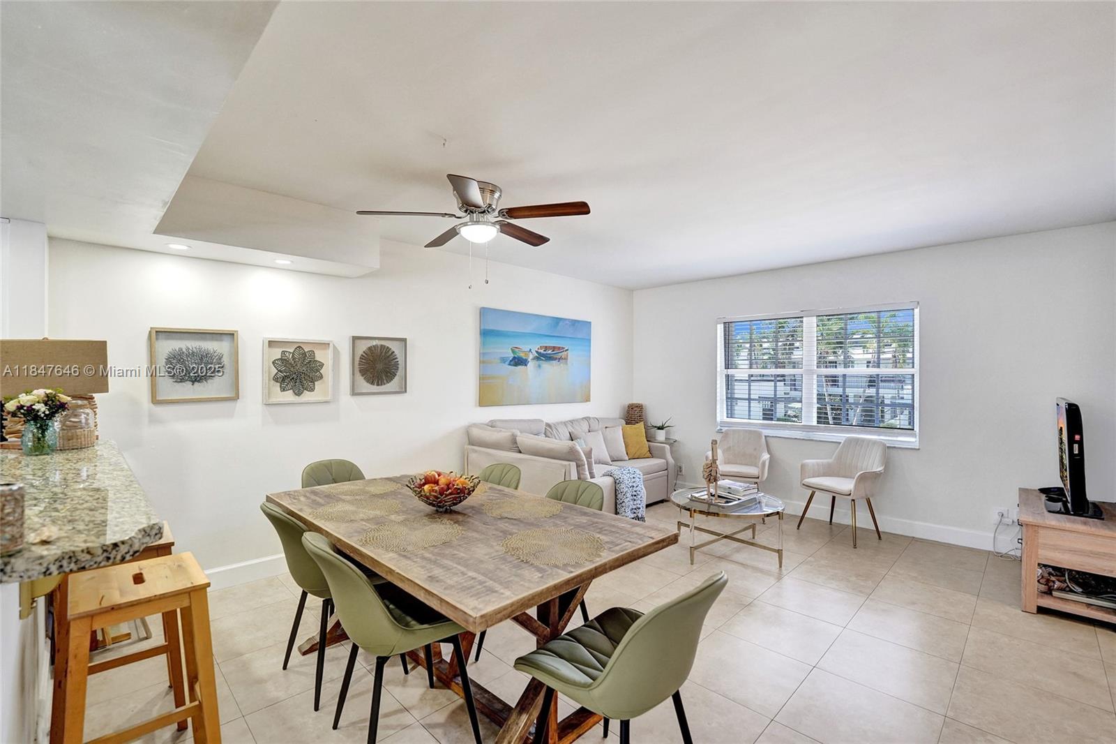 HOLLYWOOD BEACH - Residential