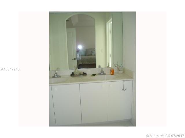 ISLANDS AT DORAL NORTHWES - Residential Lease