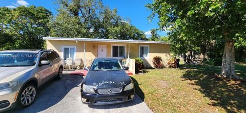 Photo of 1131 NW 18th Ave, Fort Lauderdale, FL 33311 (MLS # A11929865)