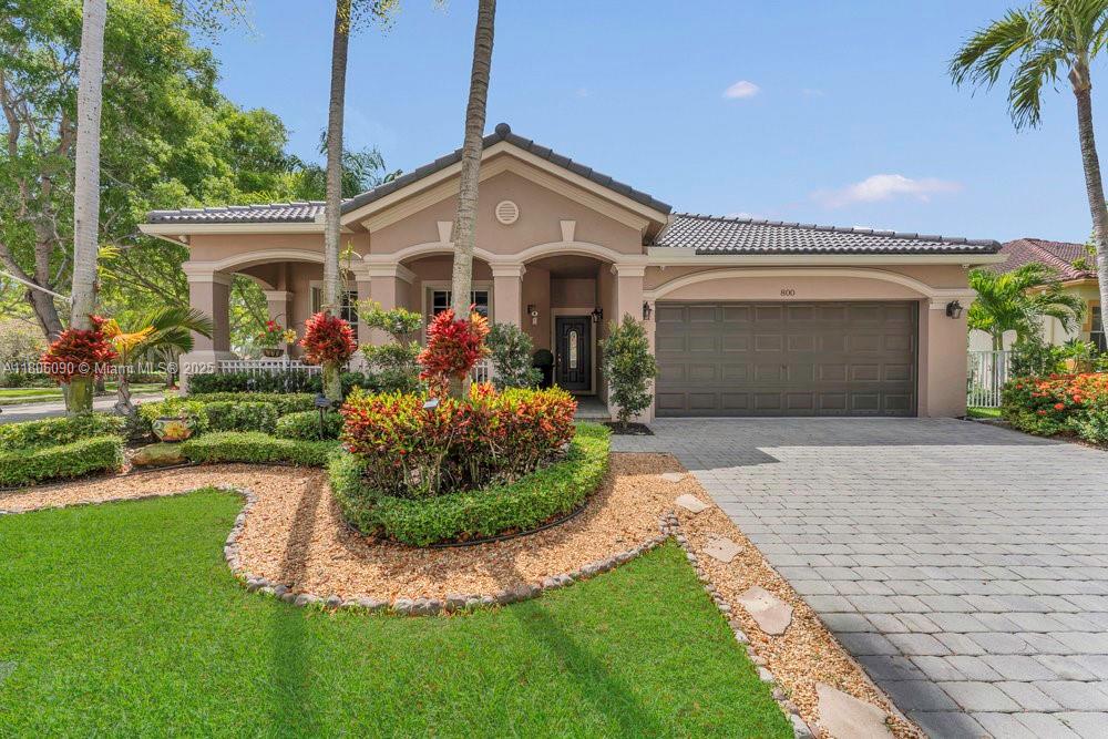 800 Lavender Cir