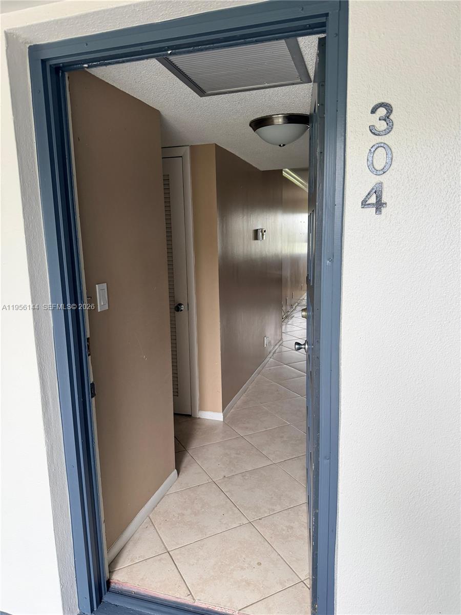 FOUNTAINS OF PALM BEACH C - Residential