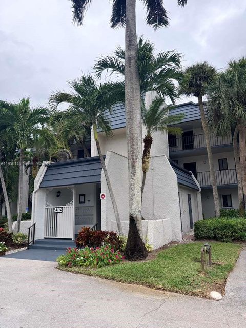Photo of 4363 Trevi Ct #304, Lake Worth, FL 33467 (MLS # A11956144)