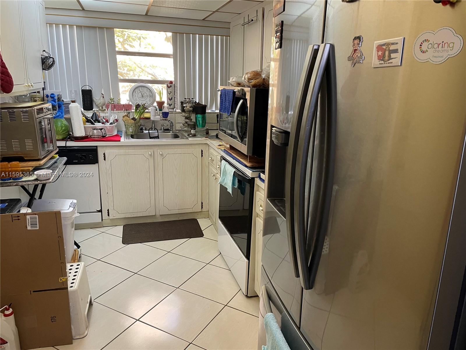 LAKE PARK CONDO NO 1 - BL - Residential