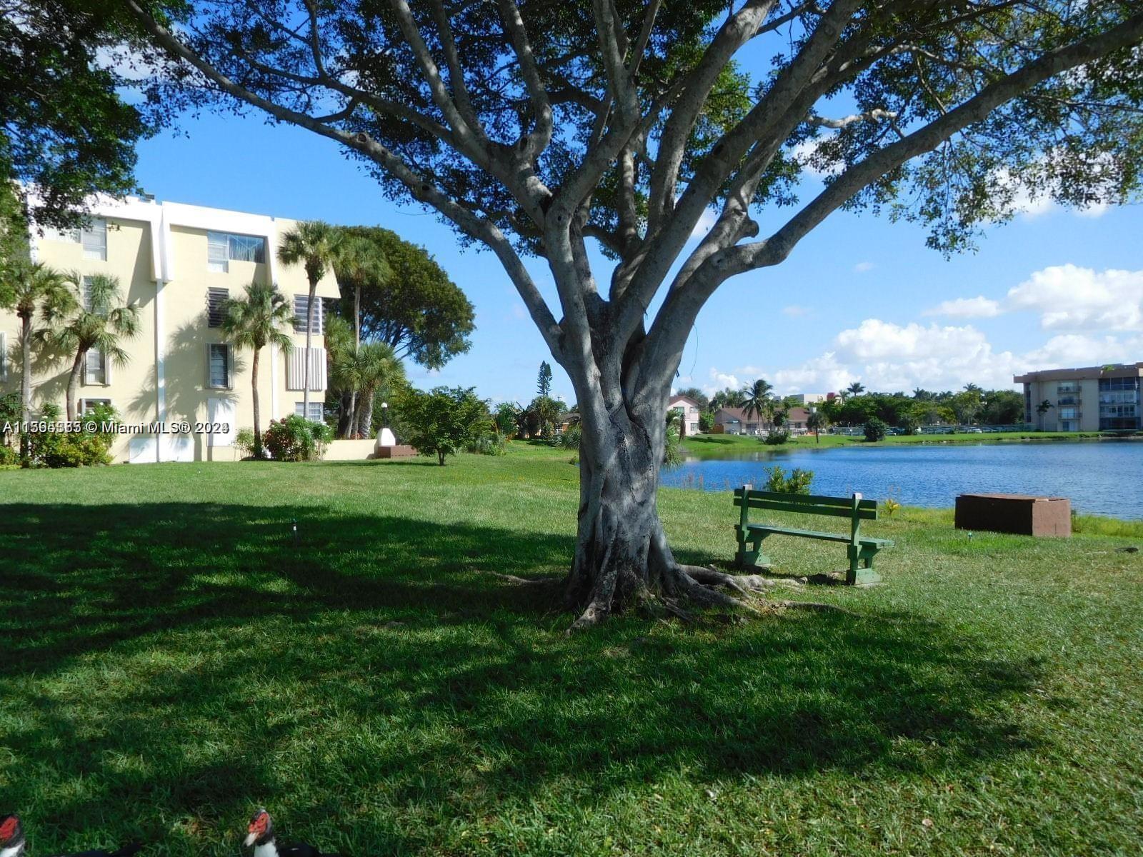 LAKE PARK CONDO NO 1 - BL - Residential