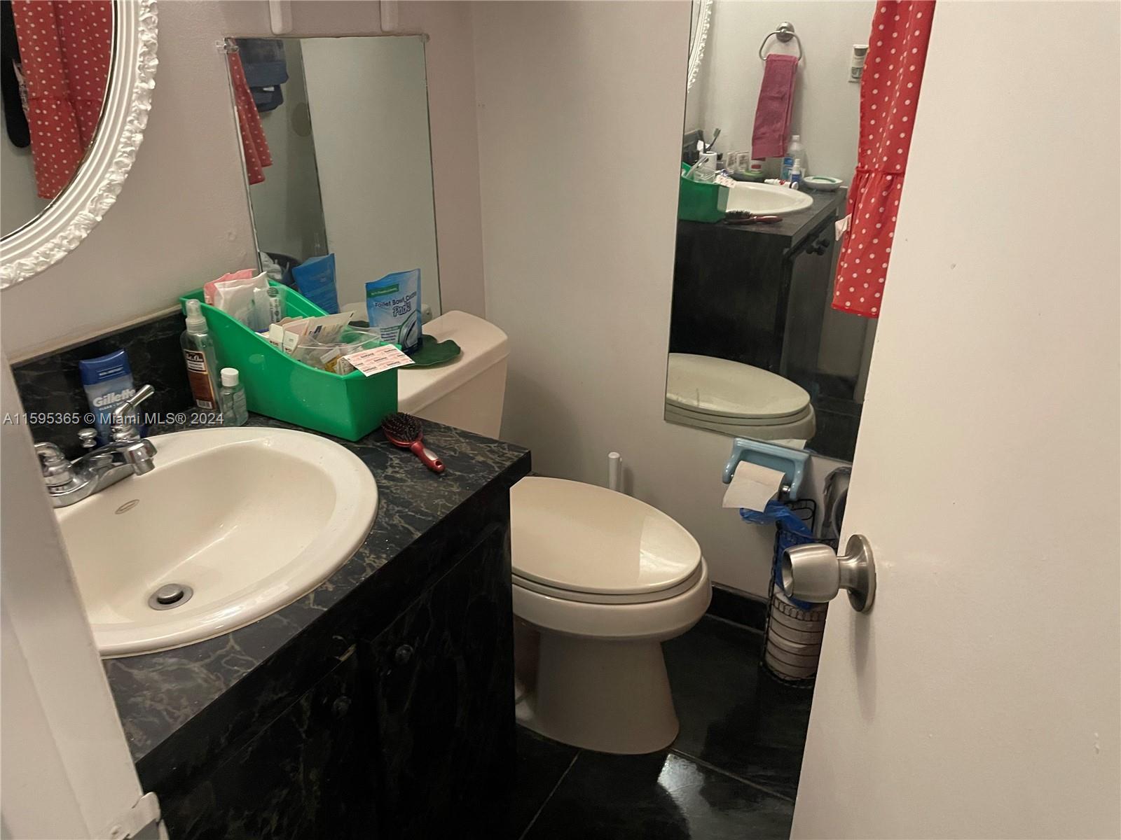 LAKE PARK CONDO NO 1 - BL - Residential