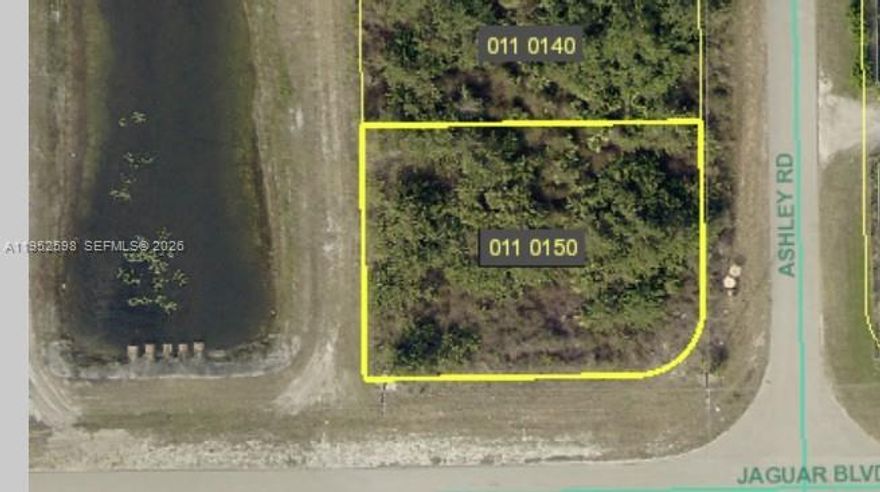 Build your dream home in this corner lot in LEHIGH ACRES! This corner Lot can also will make a great investment.
Near shopping and major highways. Don't miss out come and see this today!
