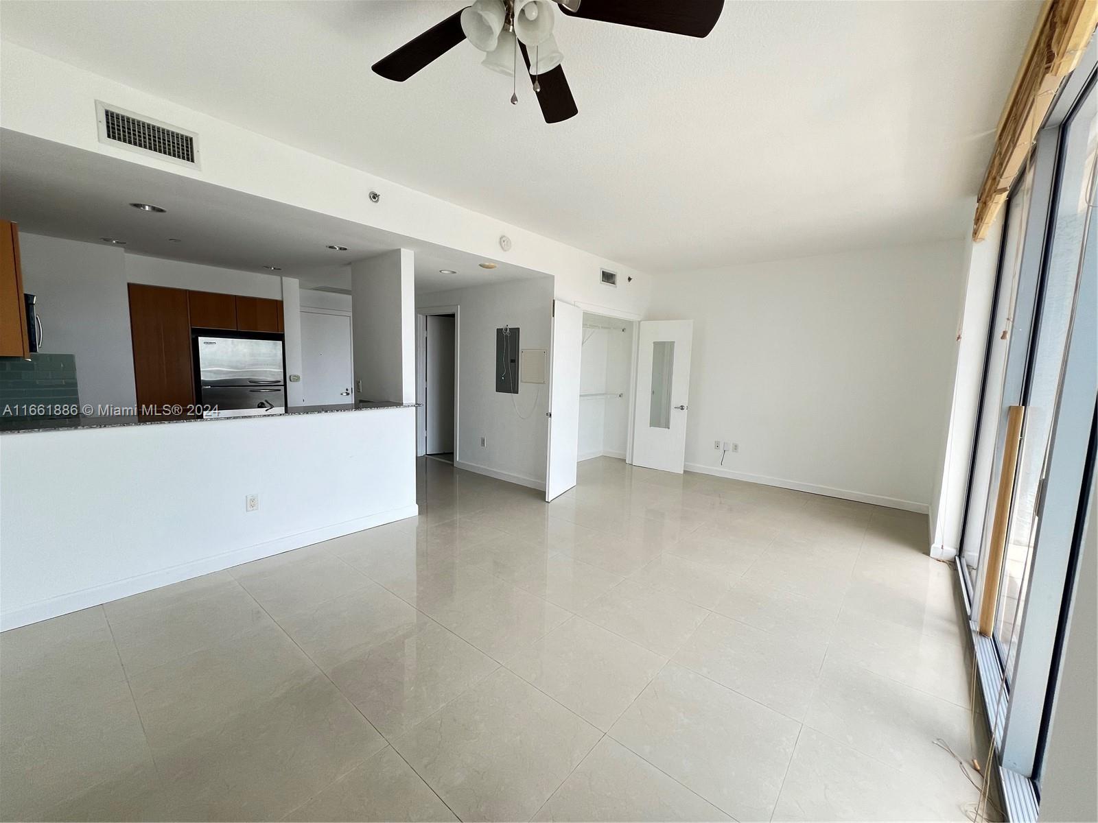 1060 Brickell Ave 3509