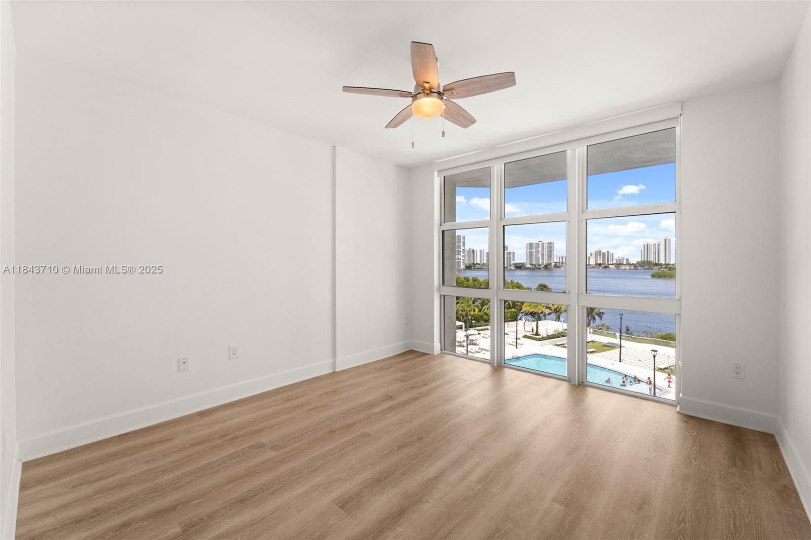 THE PENINSULA II CONDO - Residential