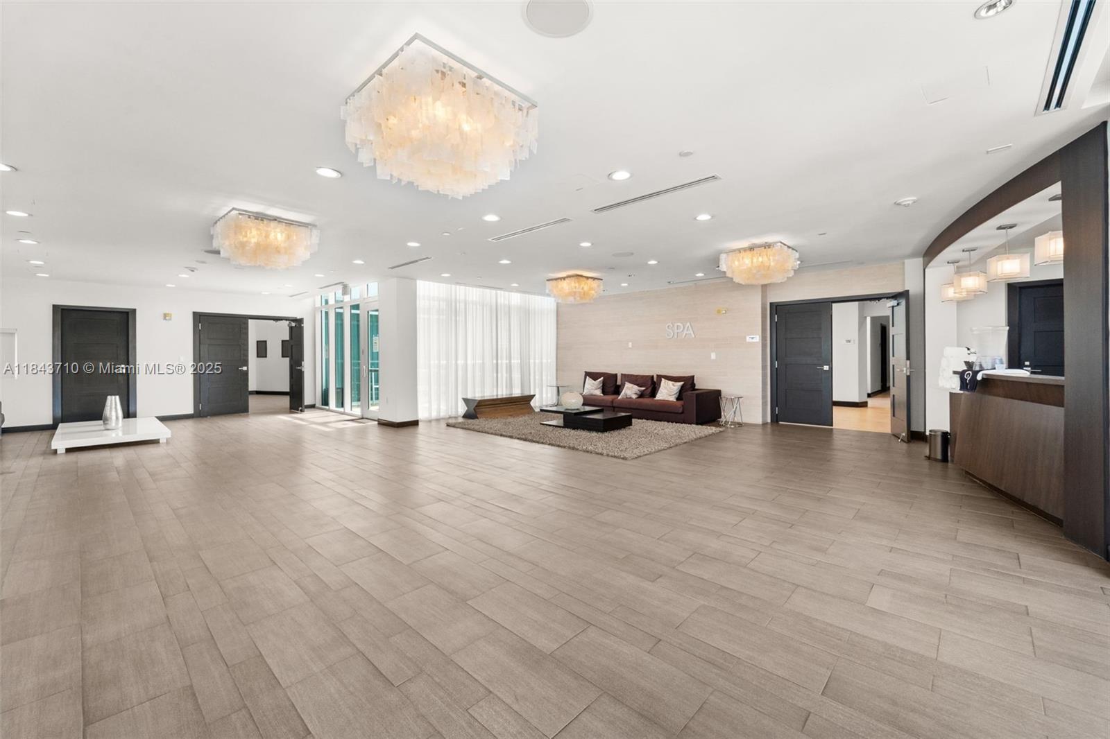 THE PENINSULA II CONDO - Residential