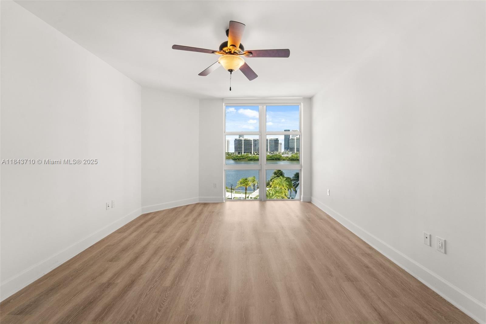 THE PENINSULA II CONDO - Residential