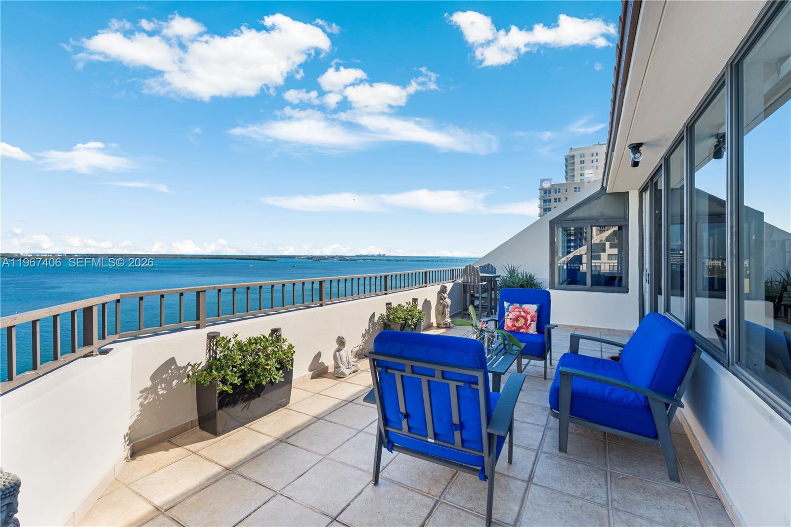 520 Brickell Key Dr A1506