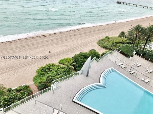 17121 Collins Ave 1807