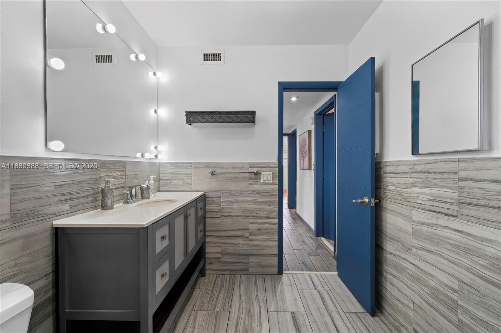 PINETREE MANOR CONDO - Residential