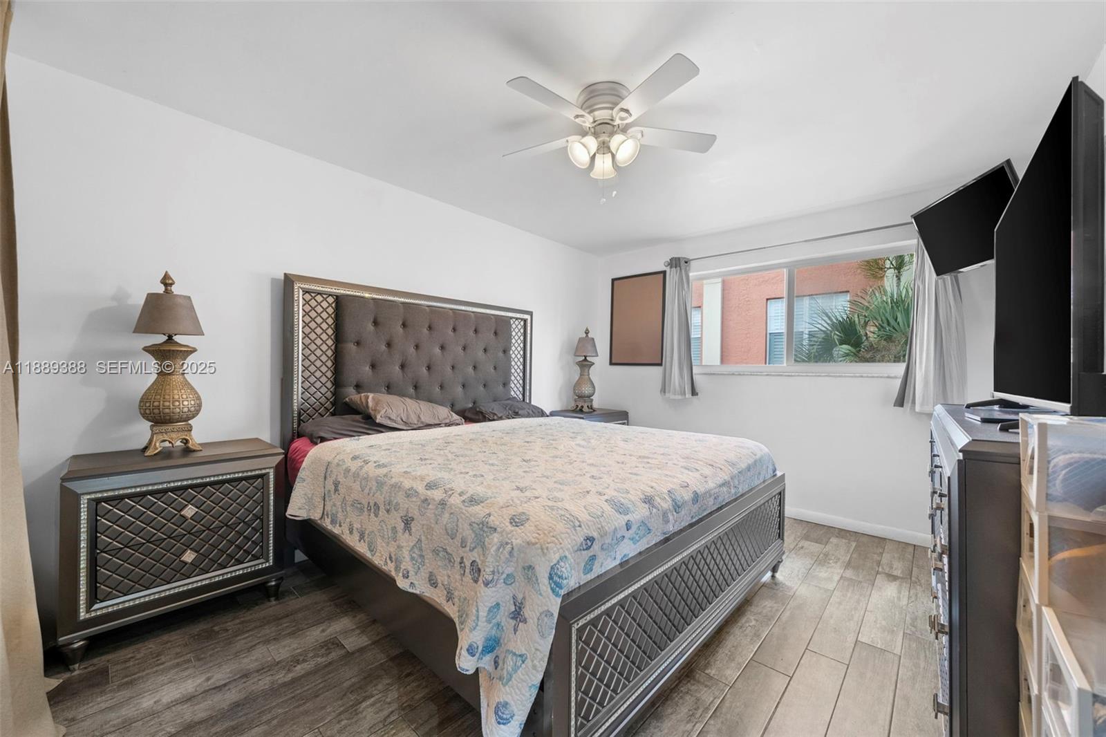 PINETREE MANOR CONDO - Residential