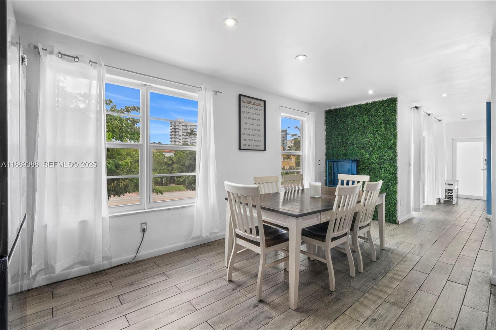 PINETREE MANOR CONDO - Residential