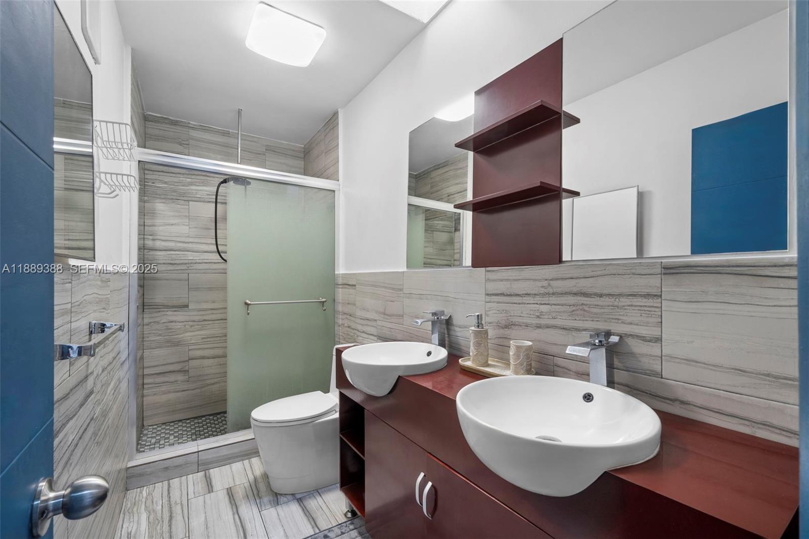 PINETREE MANOR CONDO - Residential