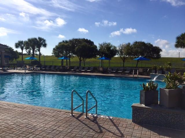 WESTLAKE VILLAGE PLAT - Residential Lease