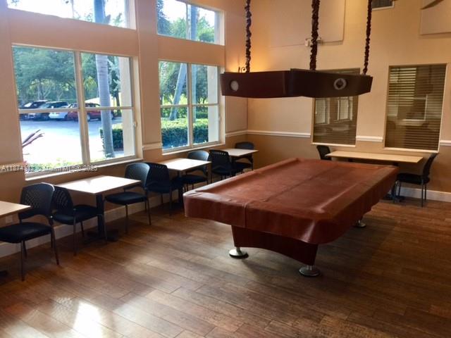 WESTLAKE VILLAGE PLAT - Residential Lease