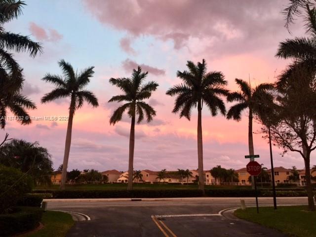 WESTLAKE VILLAGE PLAT - Residential Lease