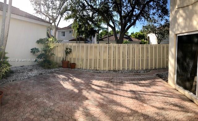 WESTLAKE VILLAGE PLAT - Residential Lease