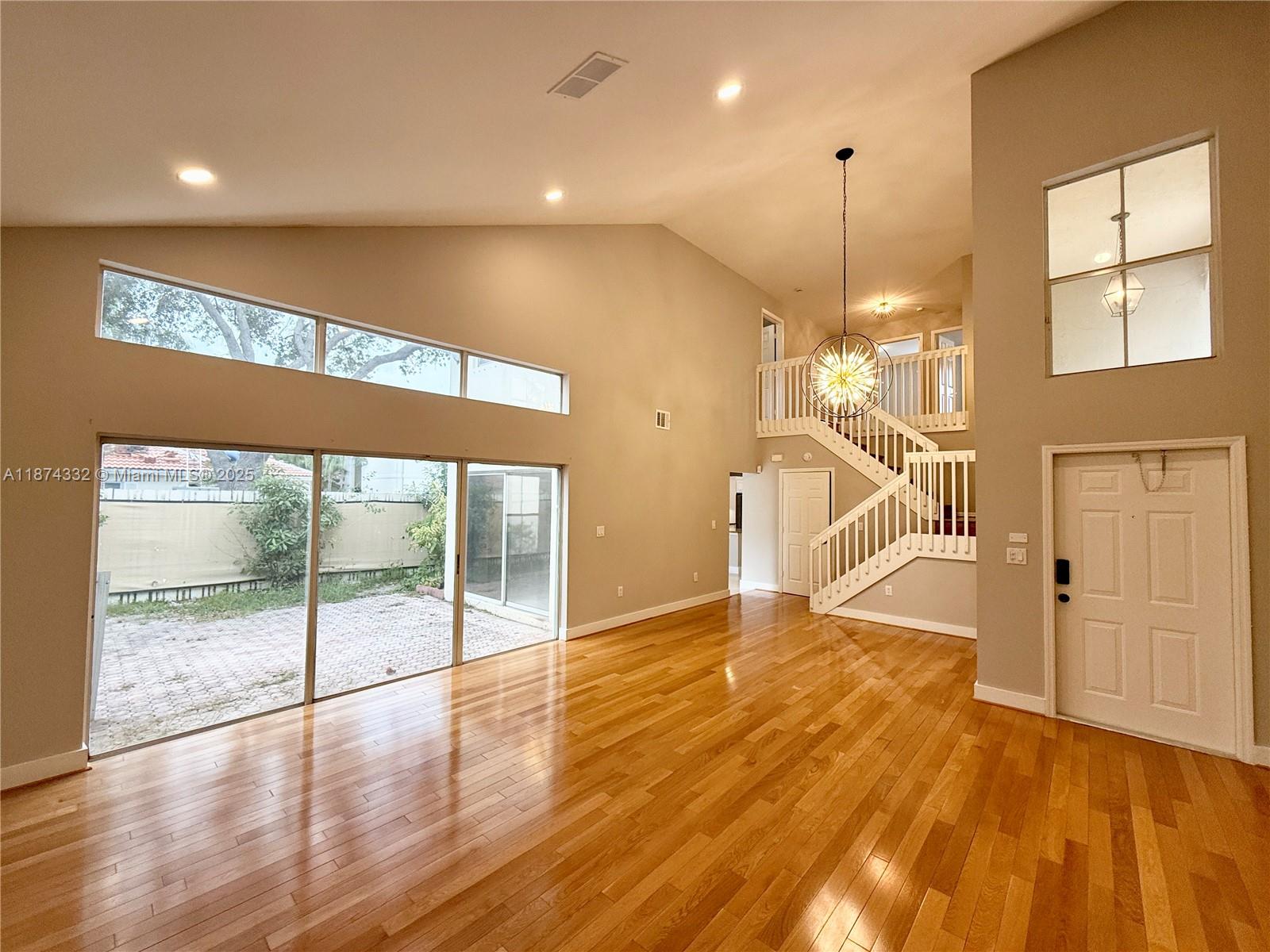 WESTLAKE VILLAGE PLAT - Residential Lease