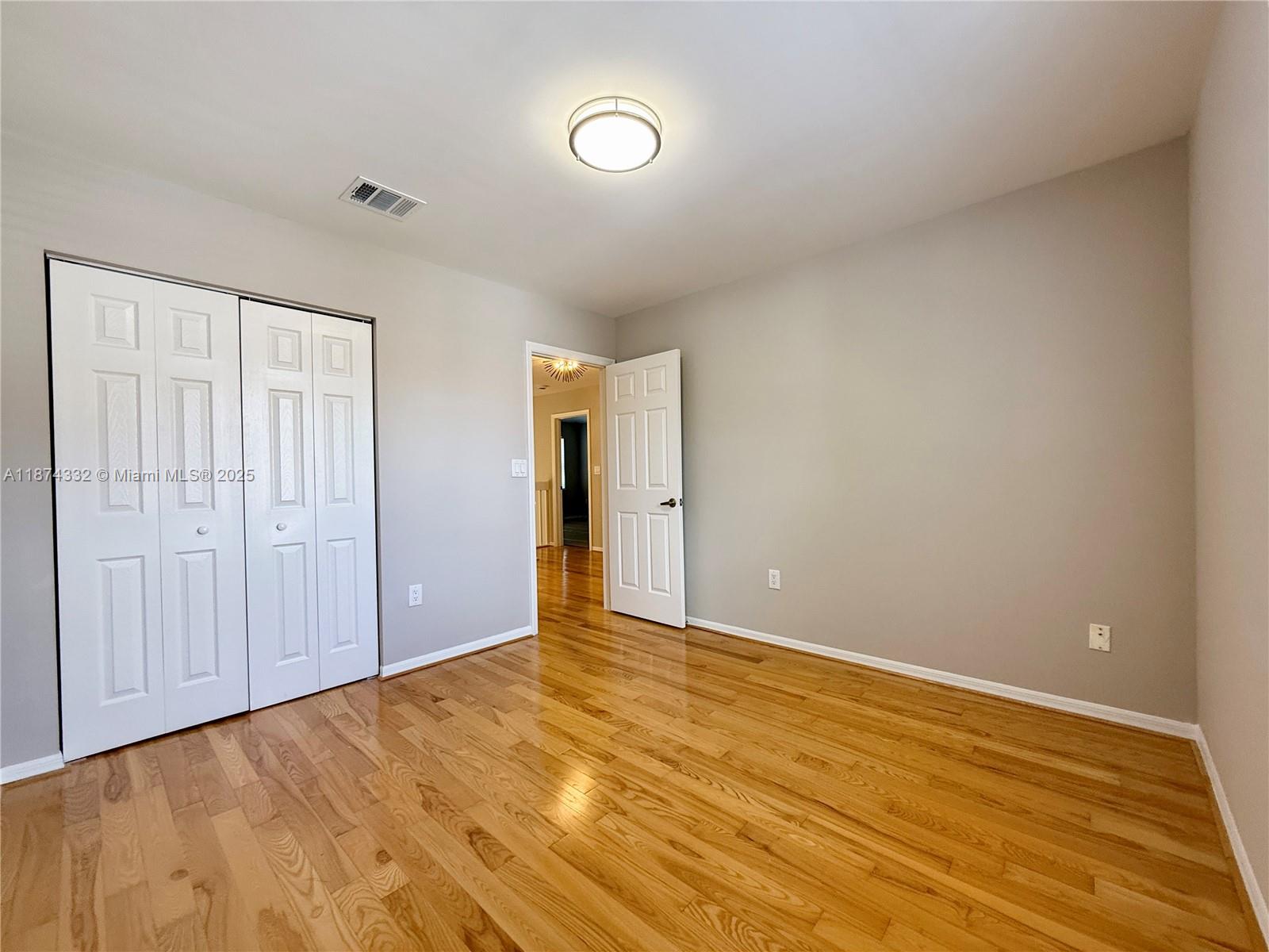 WESTLAKE VILLAGE PLAT - Residential Lease