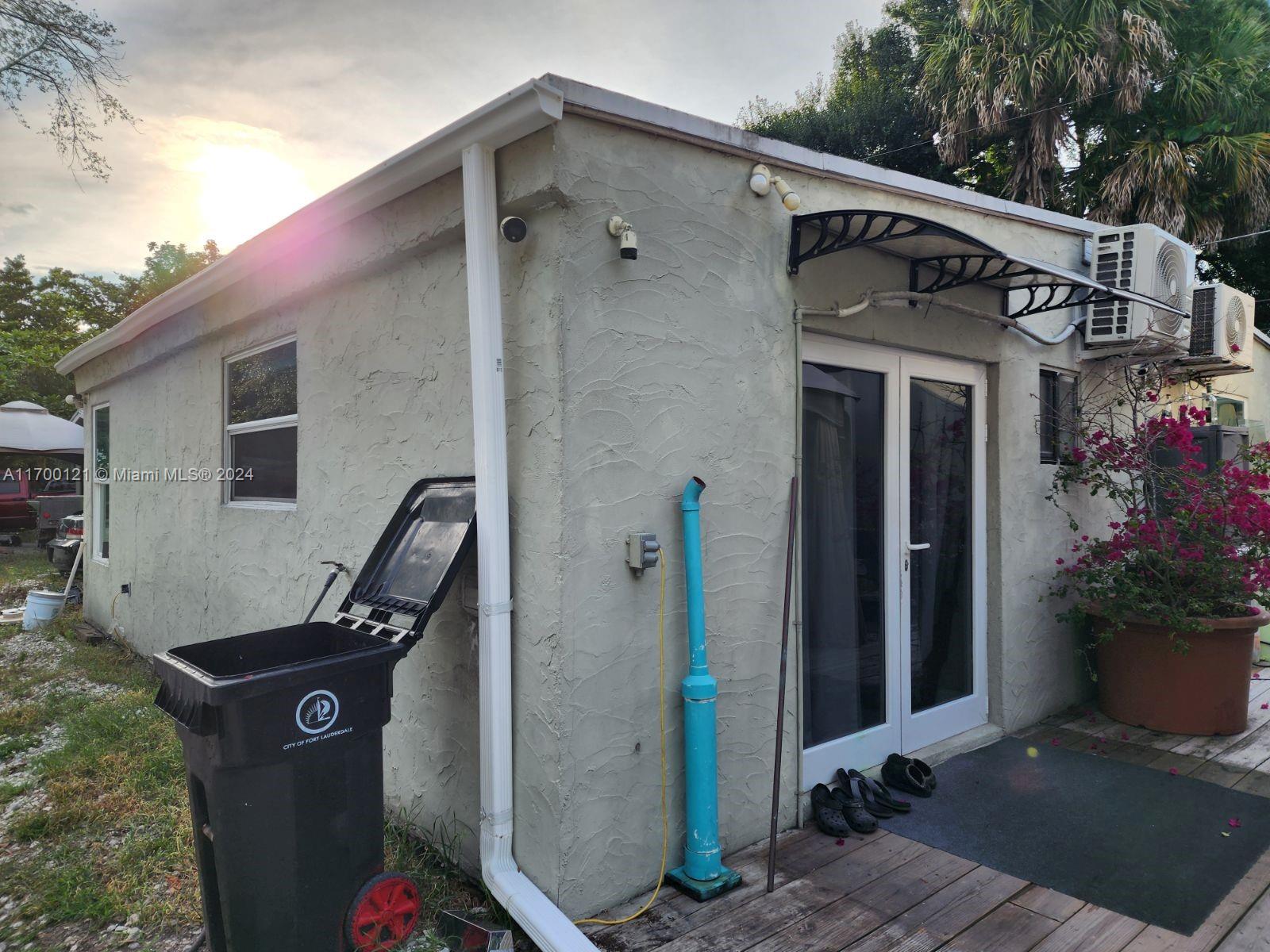1872 SW 29th Ave