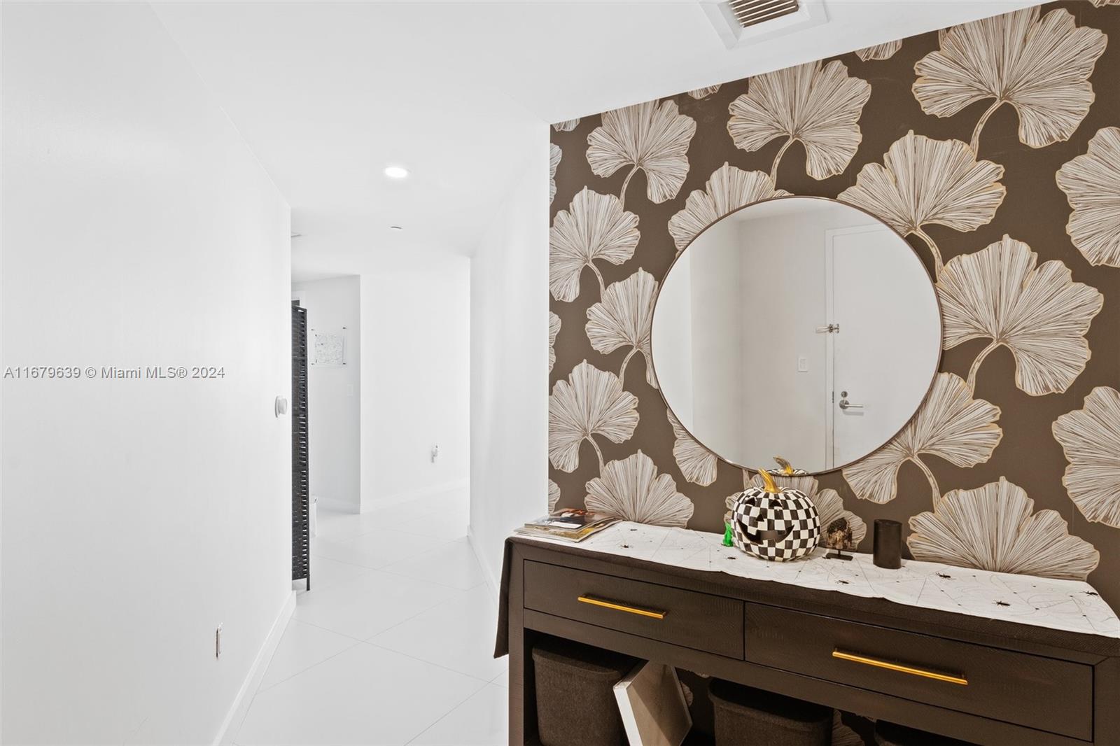 1300 S MIAMI AVENUE CONDO - Residential