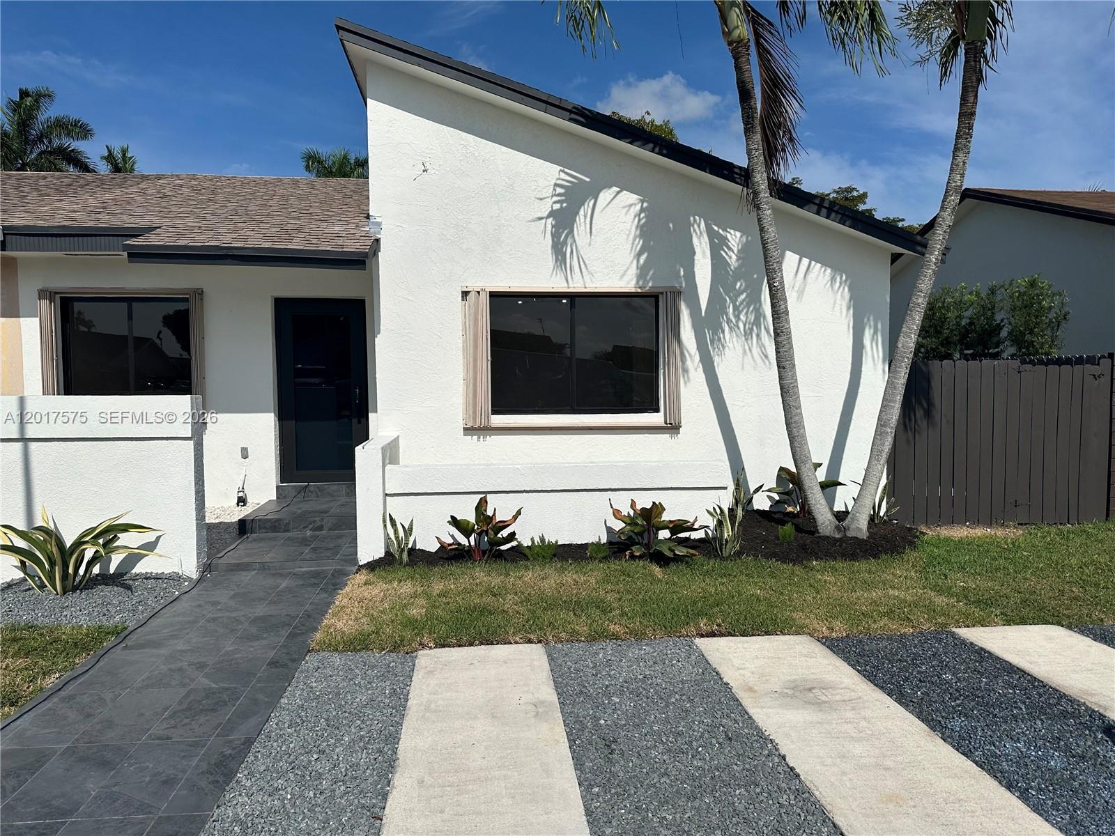 AILEEN-SUSAN - Residential