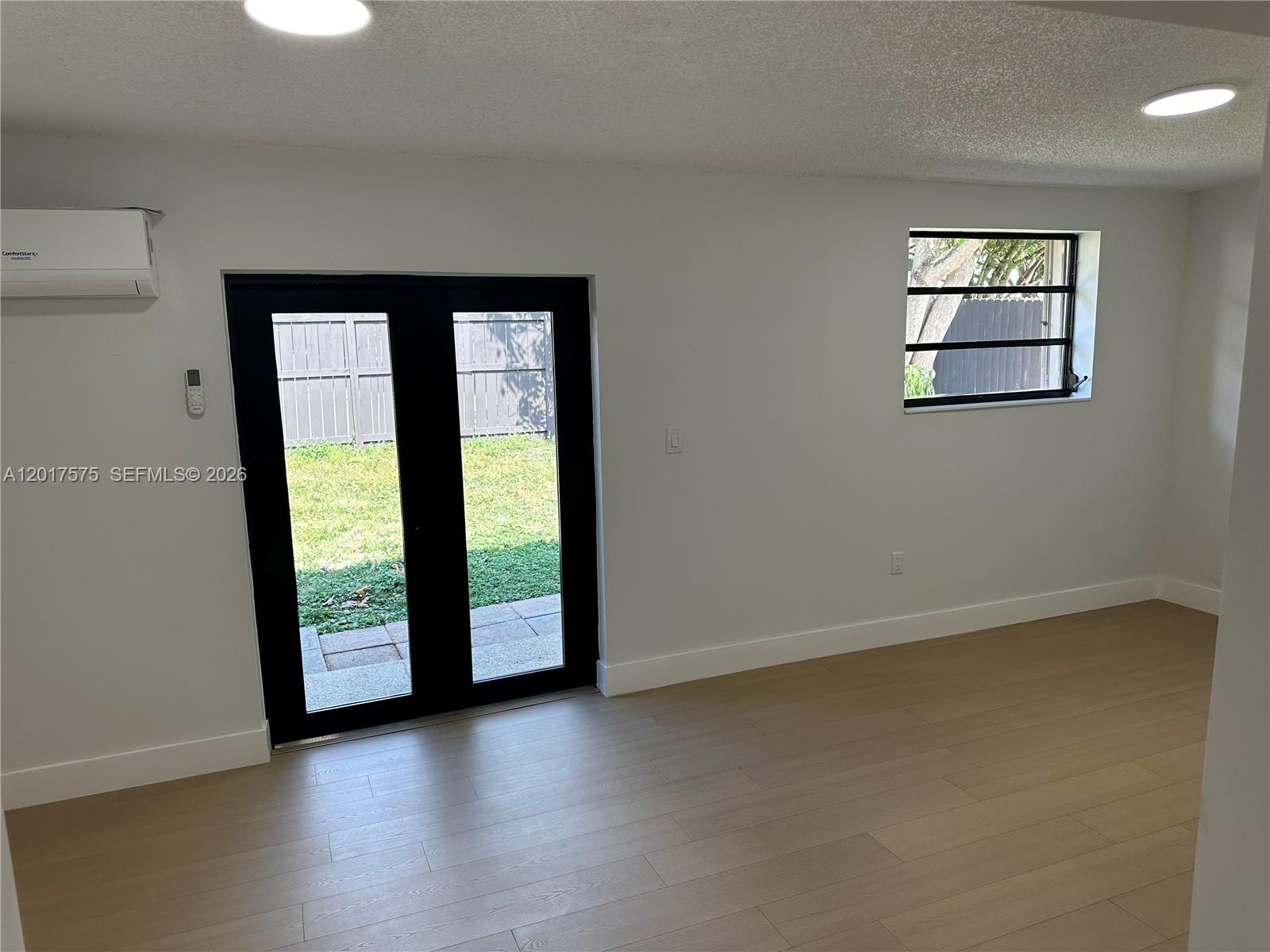 AILEEN-SUSAN - Residential