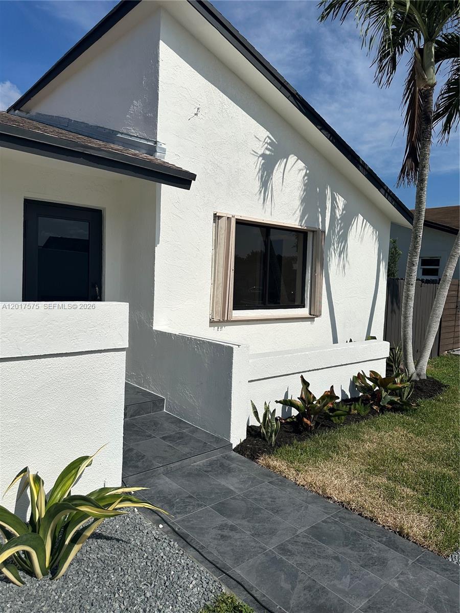 AILEEN-SUSAN - Residential