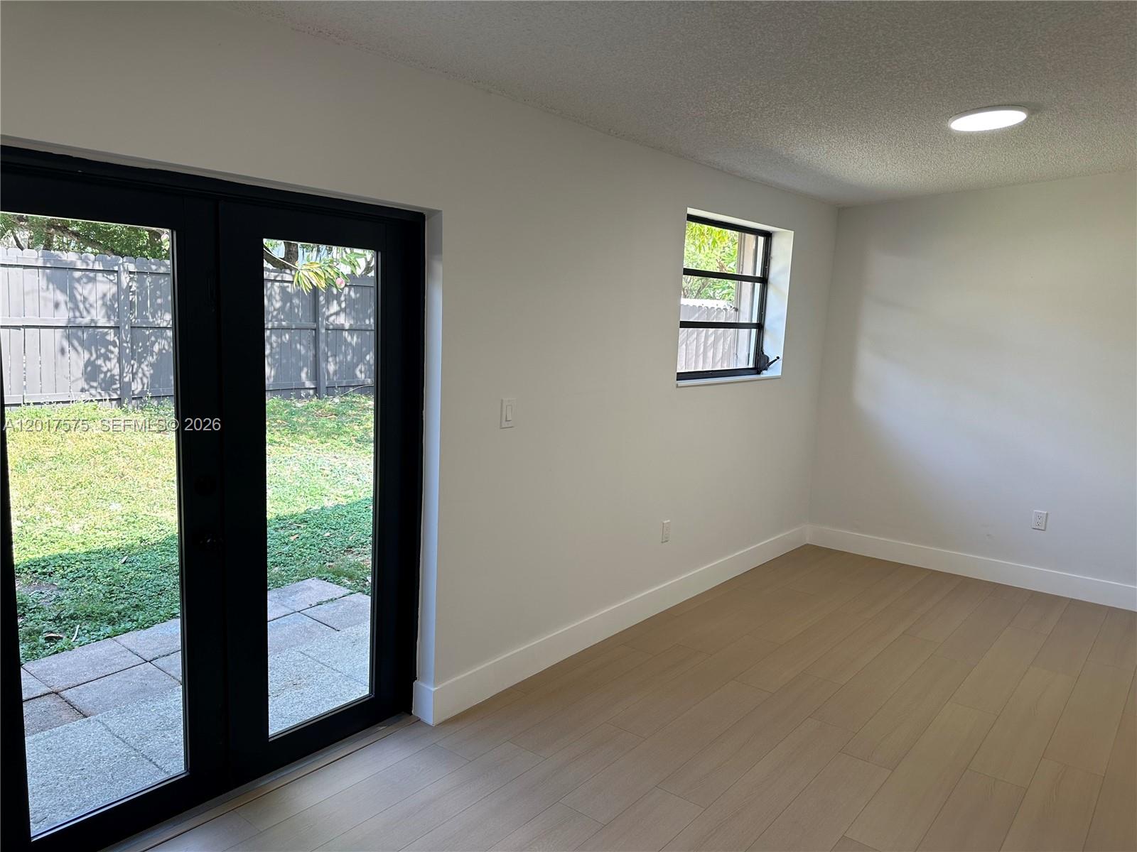 AILEEN-SUSAN - Residential