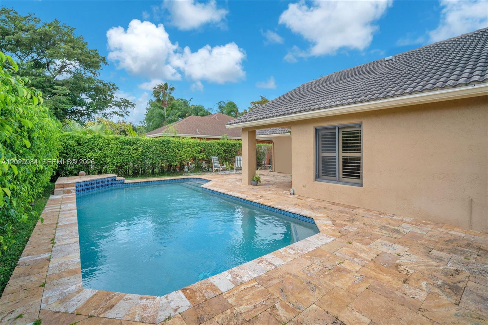WINSTON PARK - Residential