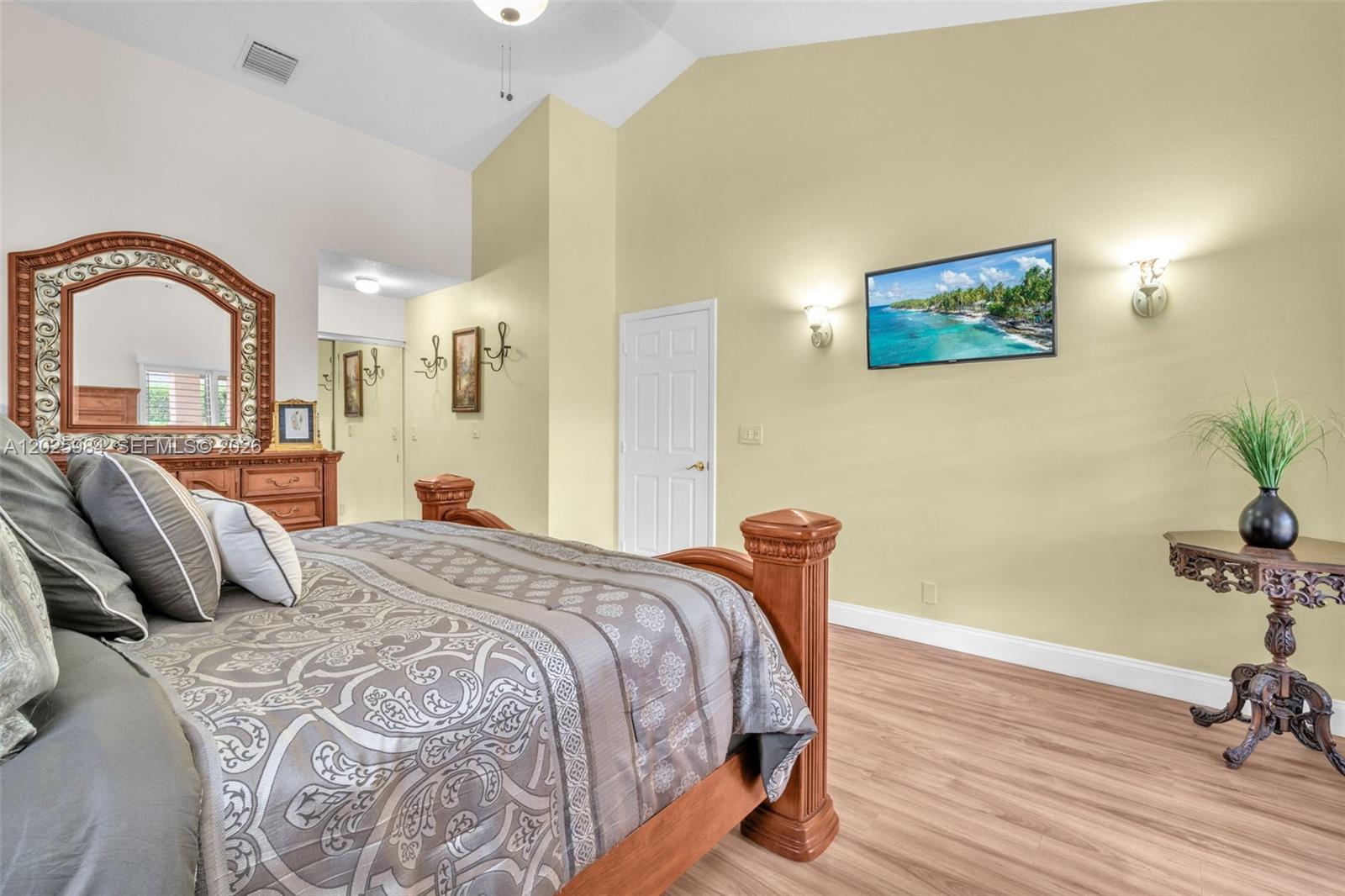 WINSTON PARK - Residential