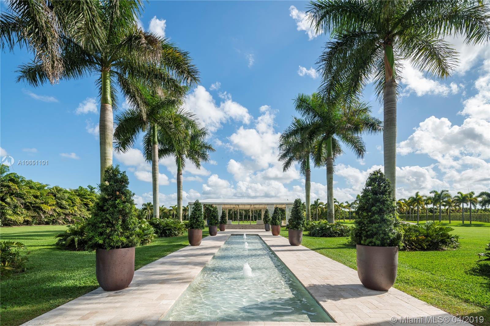 The Redlands - Residential