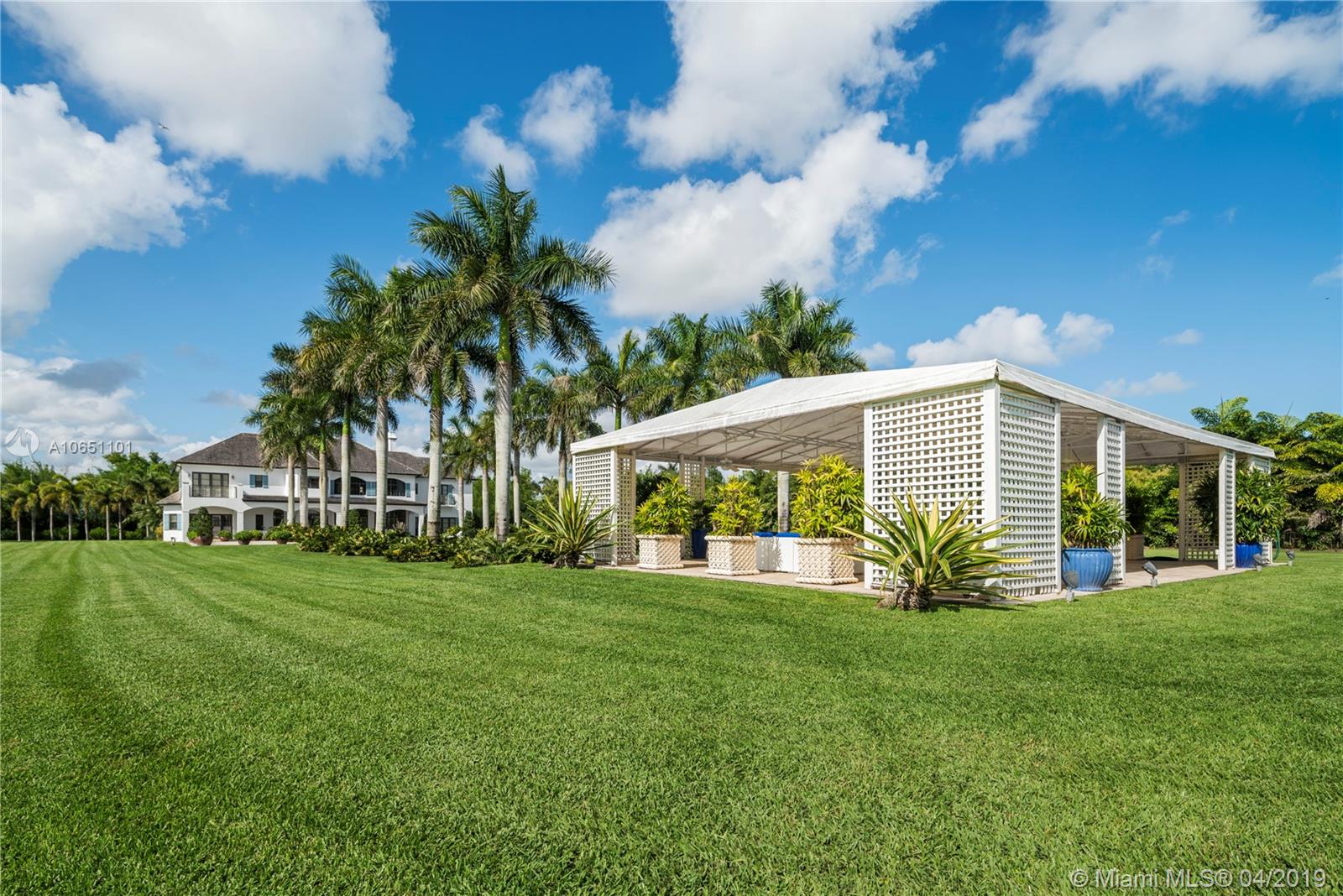 The Redlands - Residential