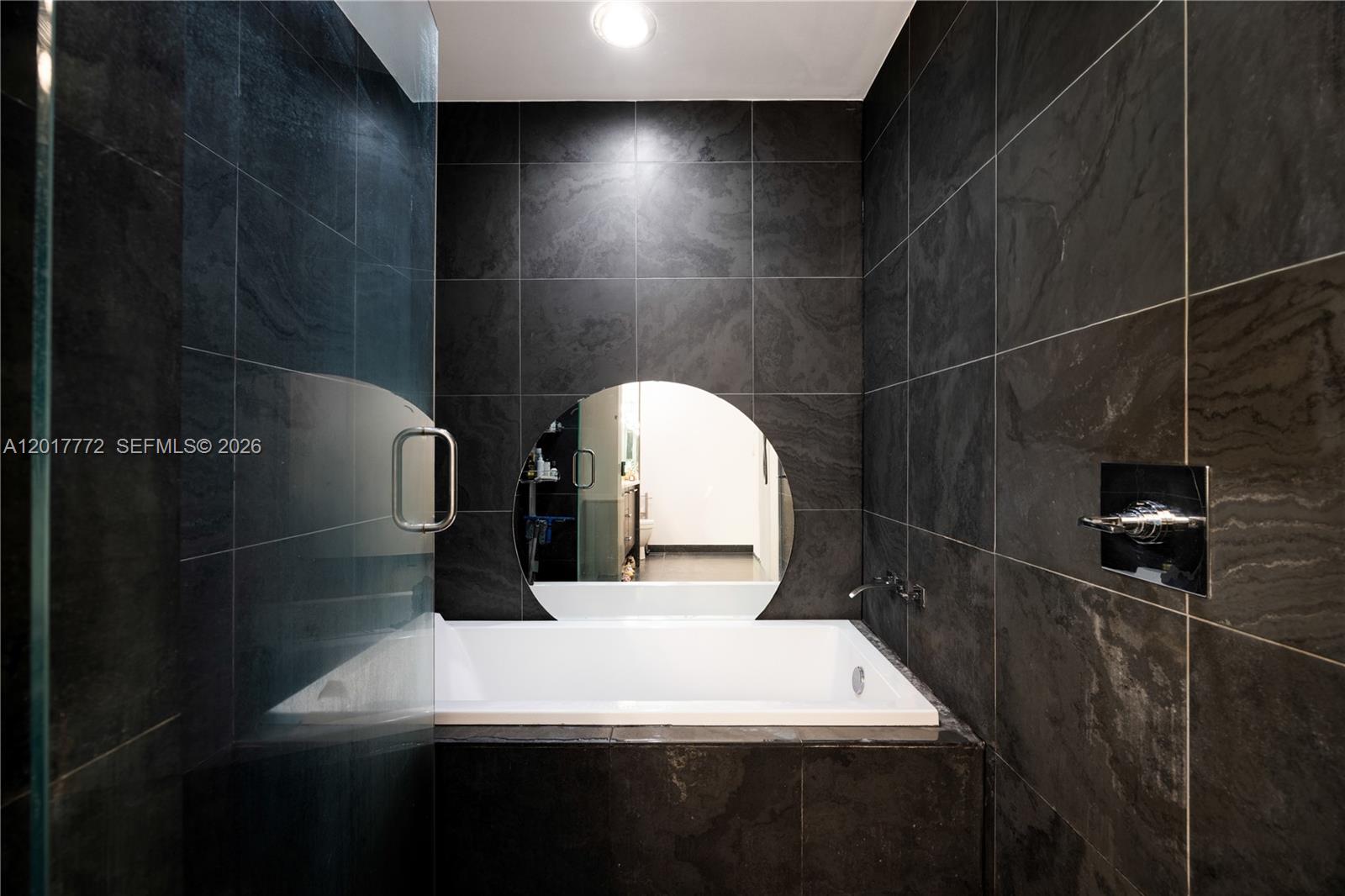 900 BISCAYNE BAY CONDO - Residential