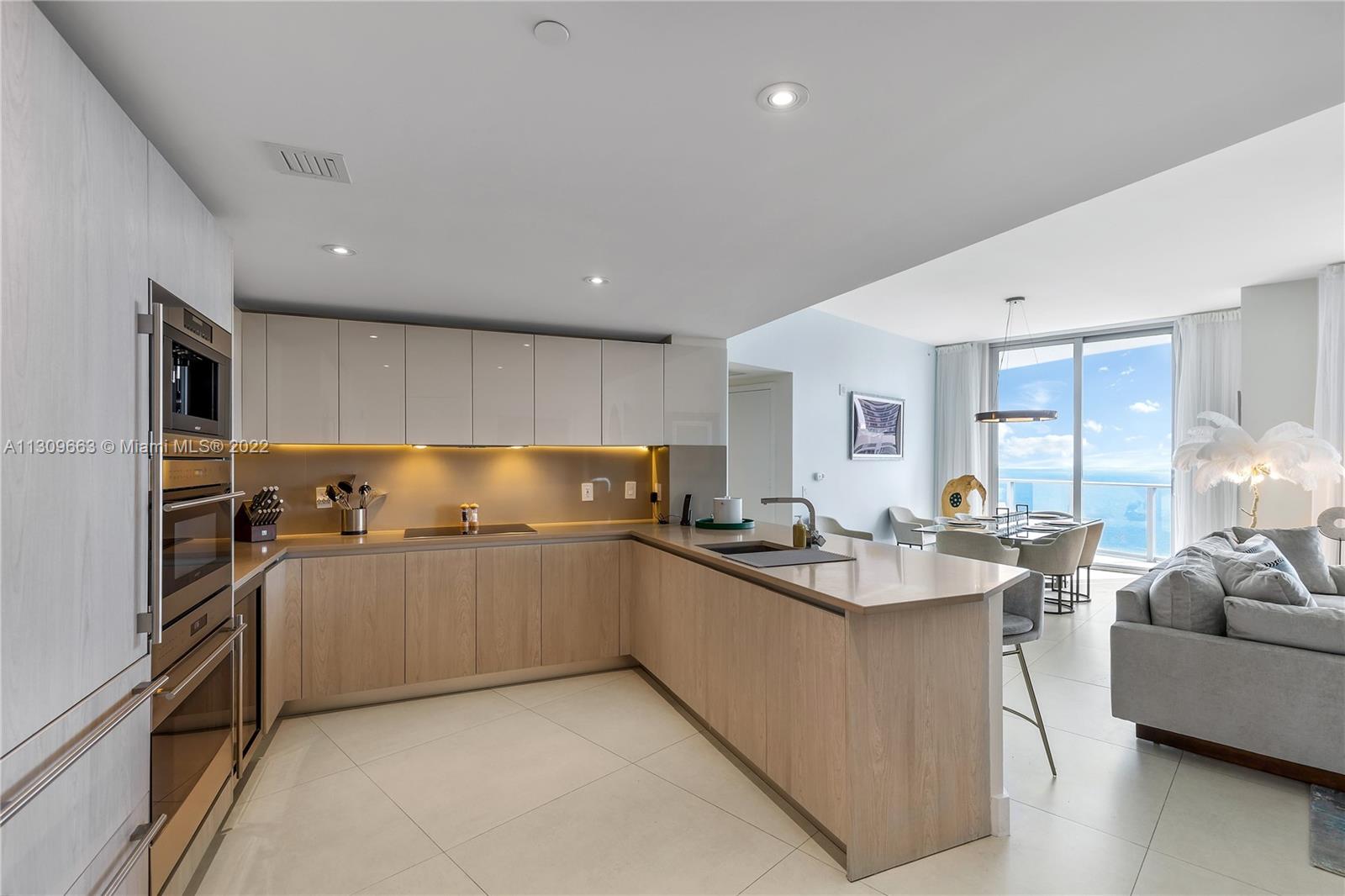 The Hyde Resort - Residential Lease