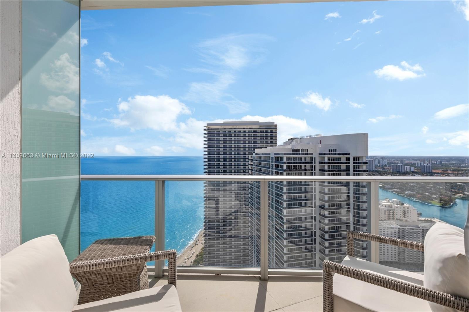The Hyde Resort - Residential Lease