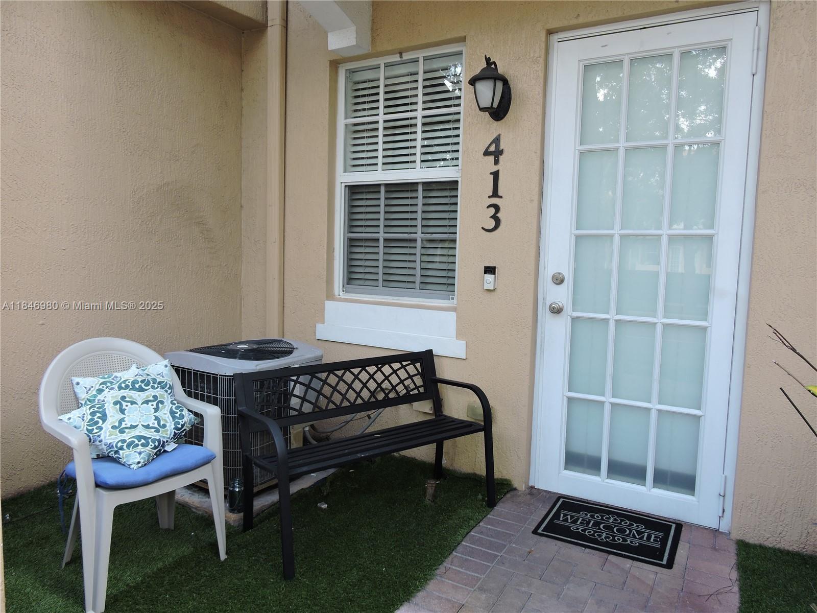 CLOBBLESTONE CONDO - Residential Lease