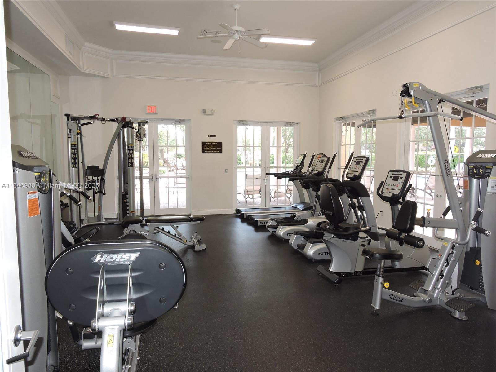 CLOBBLESTONE CONDO - Residential Lease