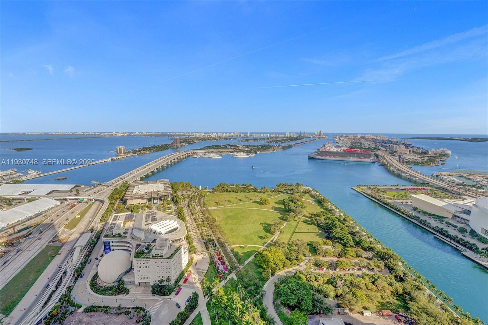 ONE THOUSAND MUSEUM CONDO - Residential