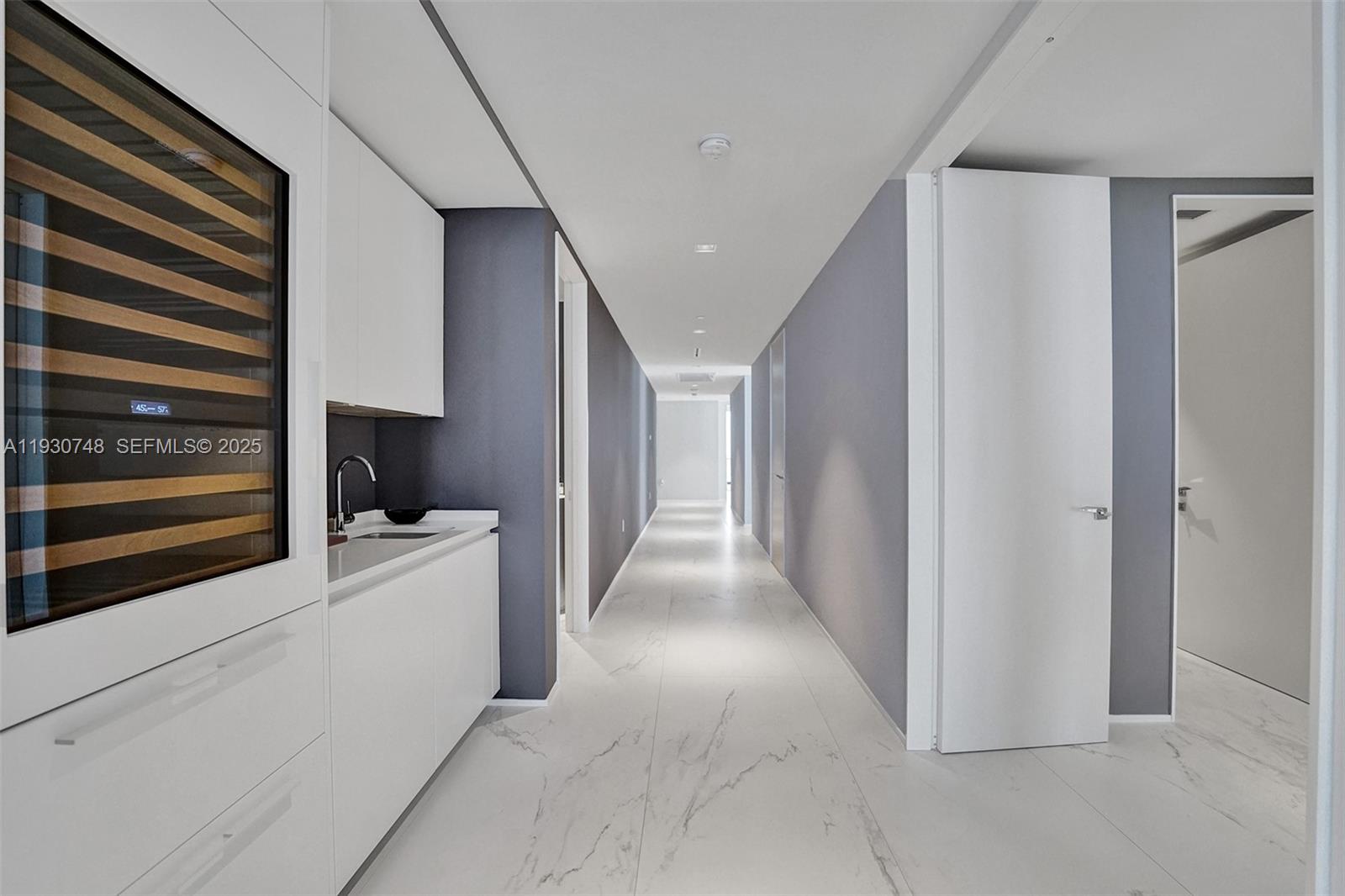 ONE THOUSAND MUSEUM CONDO - Residential