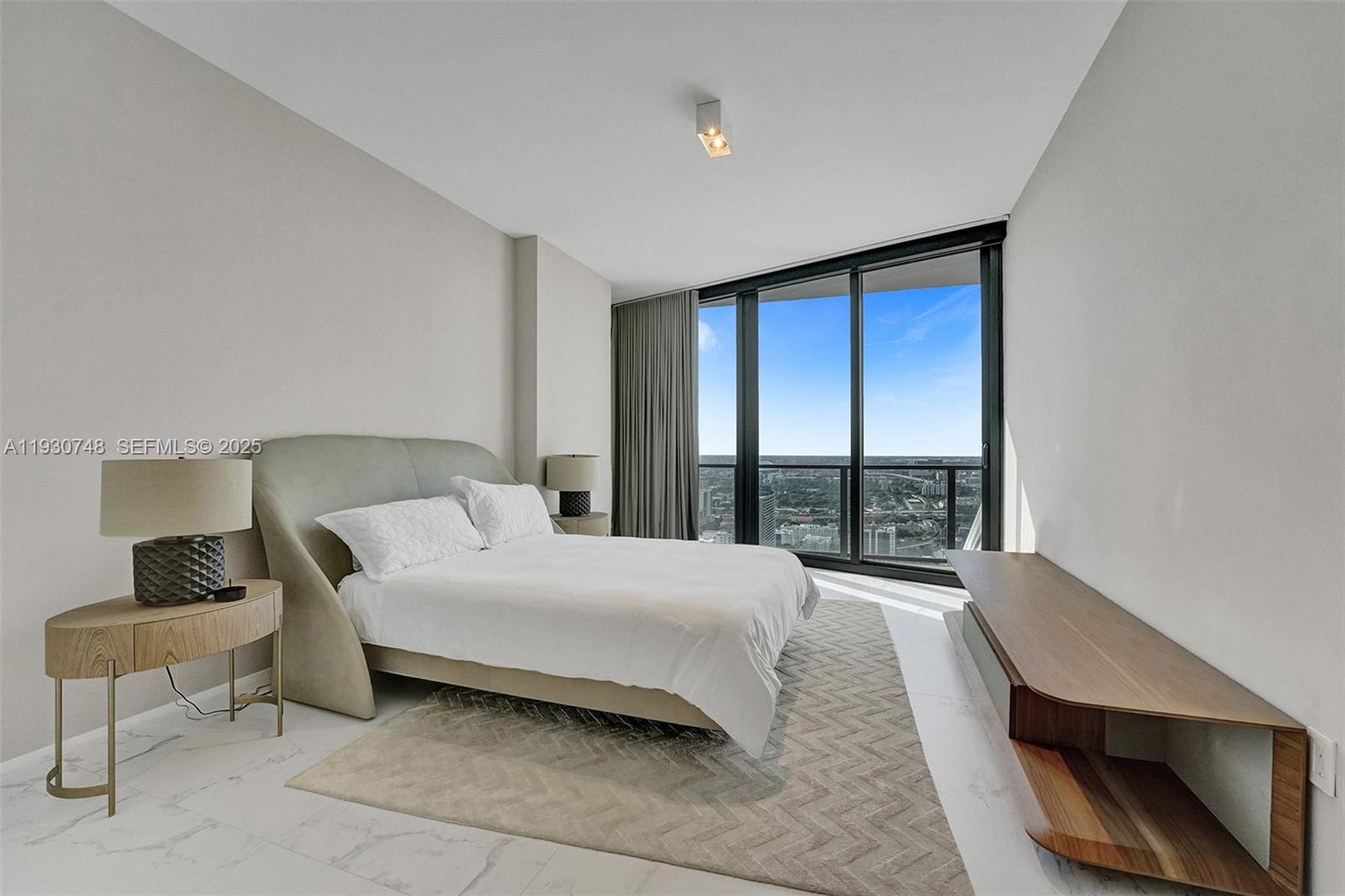 ONE THOUSAND MUSEUM CONDO - Residential