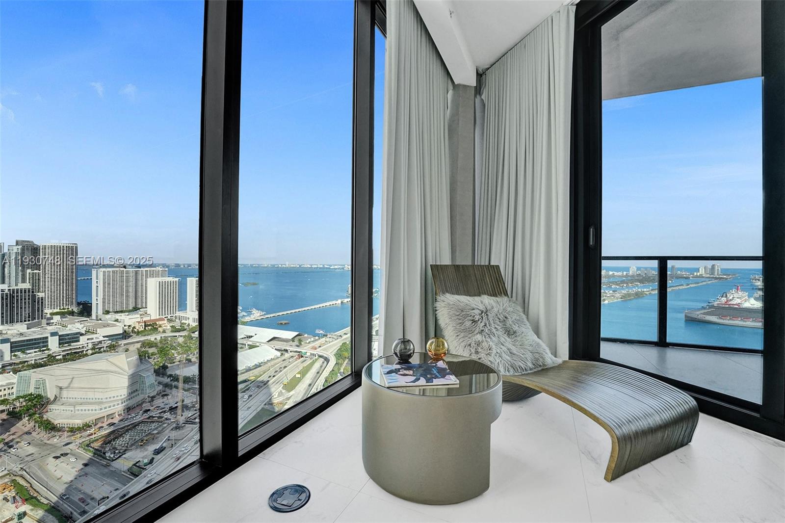 ONE THOUSAND MUSEUM CONDO - Residential