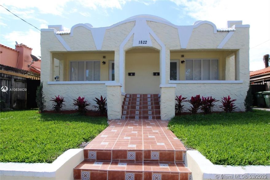 Amazing 2/1 completely remodeled, open concept kitchen, new appliances, impact windows and doors, private back yard.